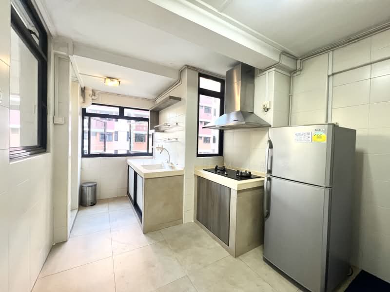 97 Commonwealth Crescent, 97 Commonwealth Crescent, 2 Bedrooms, 731 sqft, HDB Flat For Sale, by Kayla Lim 芮名, 500217027 - Kitchen - PropertyGuru.com.sg