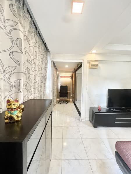 97 Commonwealth Crescent, 97 Commonwealth Crescent, 2 Bedrooms, 731 sqft, HDB Flat For Sale, by Kayla Lim 芮名, 500217027 - Study - PropertyGuru.com.sg