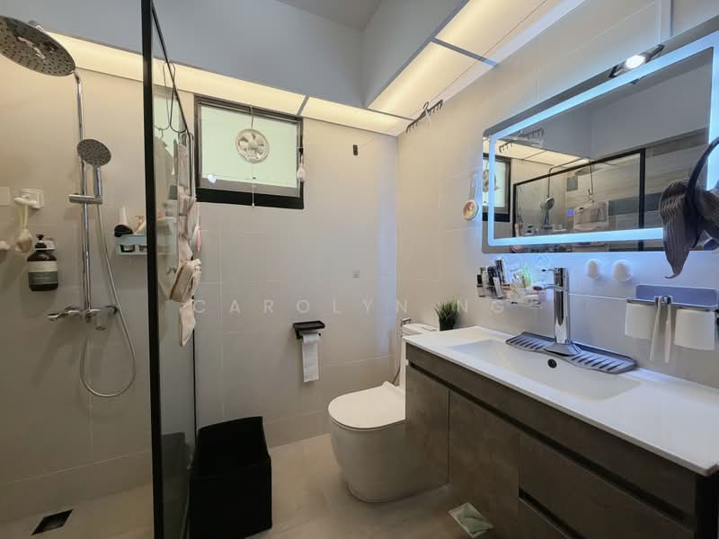 463B Bukit Batok Street 41, 463B Bukit Batok Street 41, 3 Bedrooms, 1,216 sqft, HDB Flat For Sale, by Carolyn Ng, 500217033 - Master Bathroom - PropertyGuru.com.sg