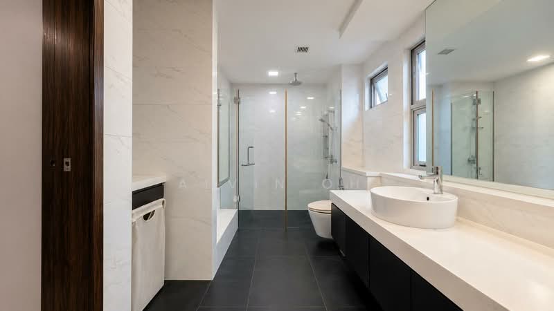 ⭐️⭐️LANDED7772@ 2 Storey Semi D with Attic @ Tai Yuan Heights, Lorong Chuan / Serangoon Garden / Tai Yuan Heights, 8 Bedrooms, 7,000 sqft, Semi-Detached House For Sale, by Alvin Oh, 500217040 - Bathroom - PropertyGuru.com.sg