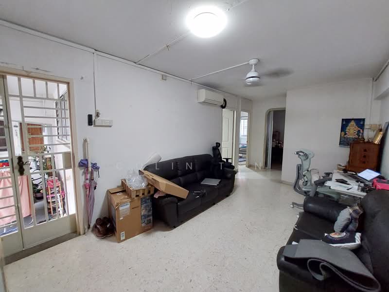241 Tampines Street 21, 241 Tampines Street 21, 2 Bedrooms, 796 sqft, HDB Flat For Rent, by Colin Tan, 500217043 - 241 Tampines Street 21 (Living Room) - PropertyGuru.com.sg