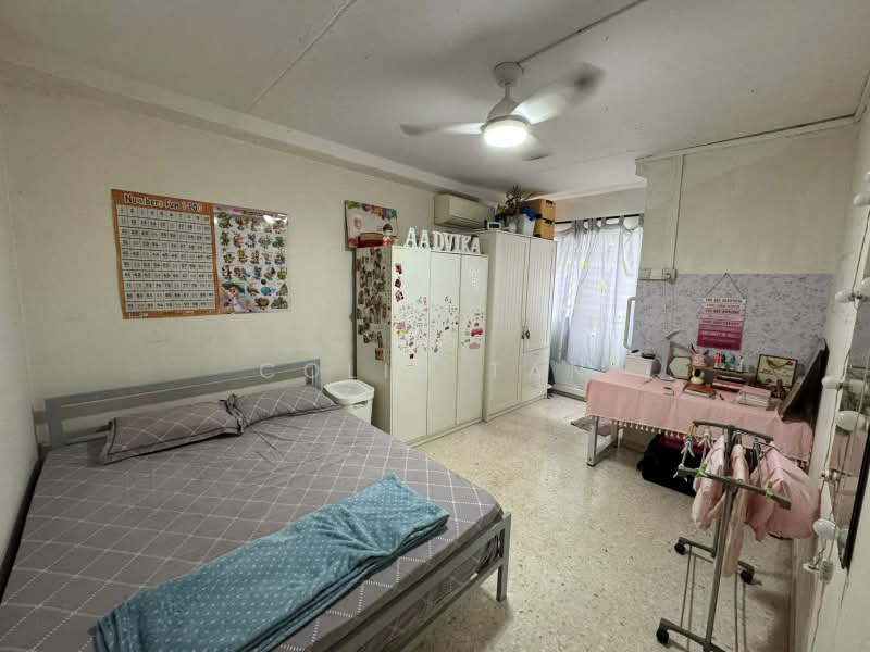 241 Tampines Street 21, 241 Tampines Street 21, 2 Bedrooms, 796 sqft, HDB Flat For Rent, by Colin Tan, 500217043 - Bedroom - PropertyGuru.com.sg