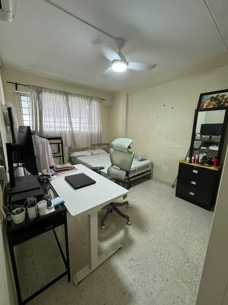 241 Tampines Street 21, 241 Tampines Street 21, 2 Bedrooms, 796 sqft, HDB Flat For Rent, by Colin Tan, 500217043 - Bedroom - PropertyGuru.com.sg