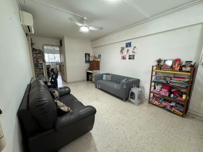 241 Tampines Street 21, 241 Tampines Street 21, 2 Bedrooms, 796 sqft, HDB Flat For Rent, by Colin Tan, 500217043 - Living Room - PropertyGuru.com.sg