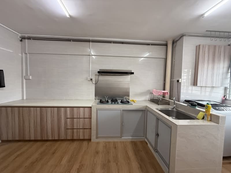 375 Clementi Avenue 4, 375 Clementi Avenue 4, 2 Bedrooms, 721 sqft, HDB Flat For Sale, by Jenny Chan, 500217044 - Kitchen - PropertyGuru.com.sg