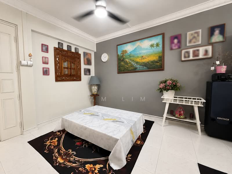 516 Jelapang Road, 516 Jelapang Road, 3 Bedrooms, 1,302 sqft, HDB Flat For Sale, by Sam Lim, 500217045 - Living Room - PropertyGuru.com.sg