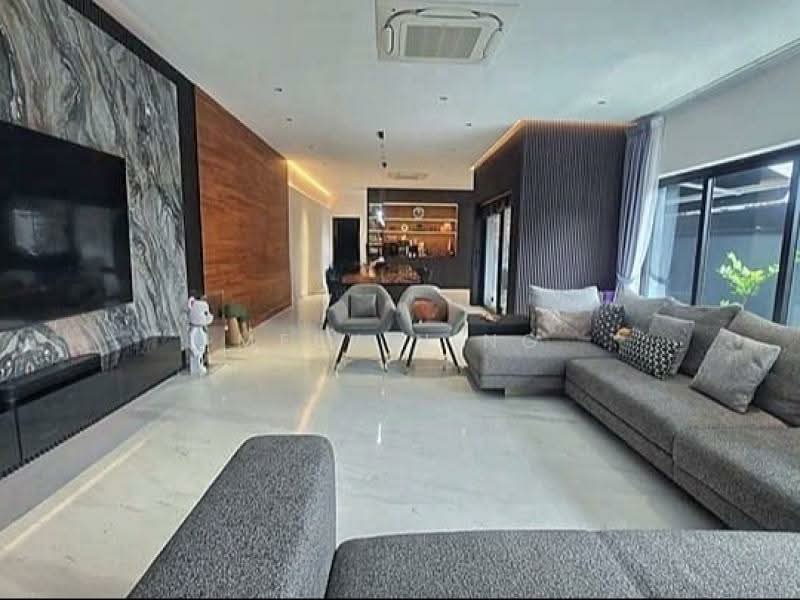 ⭐Tao Nan School⭐Off East Coast Road✅Chic, Modernised 3storey Semi-D Home, Tao Nan | Reno 3years Only | 5 Rooms ensuite | 2 Cars, 7 Bedrooms, 3,500 sqft, Semi-Detached House For Sale, by Melvin Ng, 500217047 - Living Room - PropertyGuru.com.sg