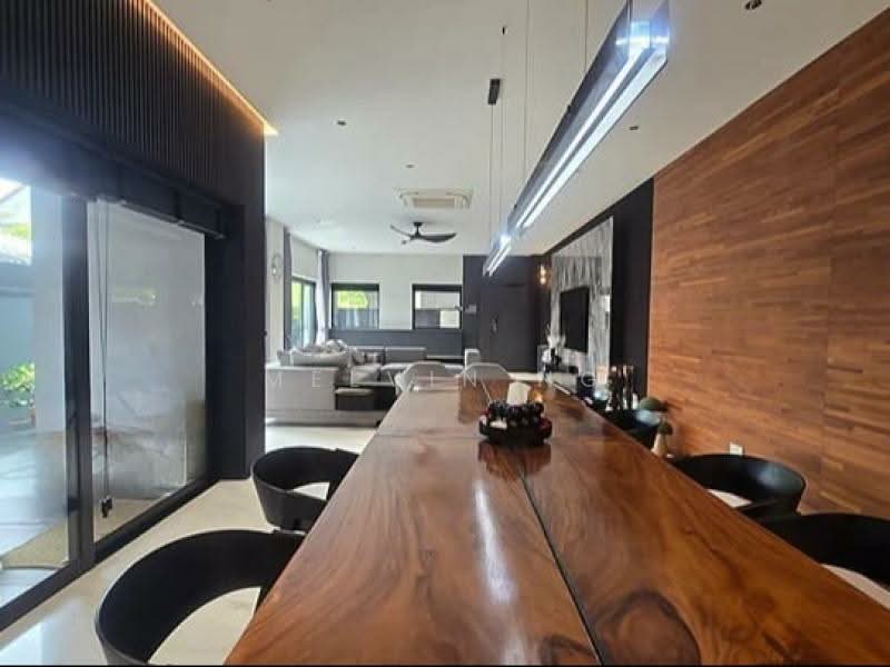 ⭐Tao Nan School⭐Off East Coast Road✅Chic, Modernised 3storey Semi-D Home, Tao Nan | Reno 3years Only | 5 Rooms ensuite | 2 Cars, 7 Bedrooms, 3,500 sqft, Semi-Detached House For Sale, by Melvin Ng, 500217047 - Living Room - PropertyGuru.com.sg