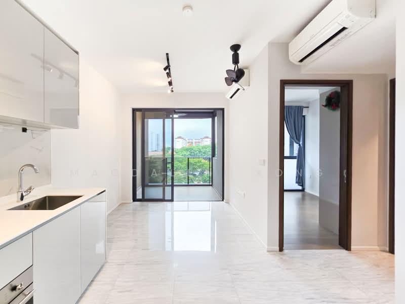 Parc Esta, 908 Sims Avenue, 2 Bedrooms, 700 sqft, Condominium For Sale, by Magdalene Kong, 500217054 - Kitchen - PropertyGuru.com.sg