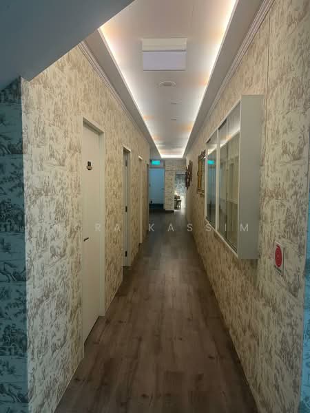 Malacca Centre, 20 Malacca Street, 1,830 sqft, Other Retail For Rent, by Nora Kassim, 500217055 - Corridor - CommercialGuru.com.sg