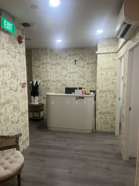 Malacca Centre, 20 Malacca Street, 1,830 sqft, Other Retail For Rent, by Nora Kassim, 500217055 - Entrance - CommercialGuru.com.sg
