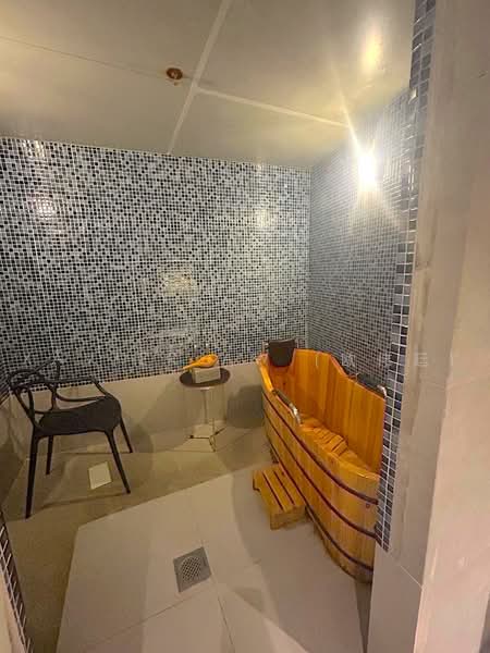 Furama Riverfront, 405 Havelock Road, 11,745 sqft, Other Retail For Rent, by Xavier Aw (欧伟廷), 500217060 - Bathroom - CommercialGuru.com.sg