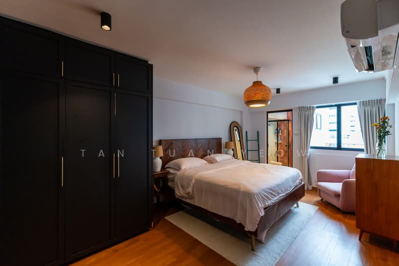 332 Serangoon Avenue 3, 332 Serangoon Avenue 3, 3 Bedrooms, 1,109 sqft, HDB Flat For Sale, by Tan Tuan Yeow, 500217061 - Master bedroom - PropertyGuru.com.sg