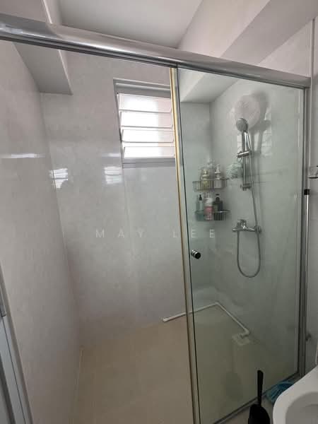 408C Fernvale Road, 408C Fernvale Road, 3 Bedrooms, 1,237 sqft, HDB Flat For Sale, by May Lee, 500217063 - Master Bathroom - PropertyGuru.com.sg