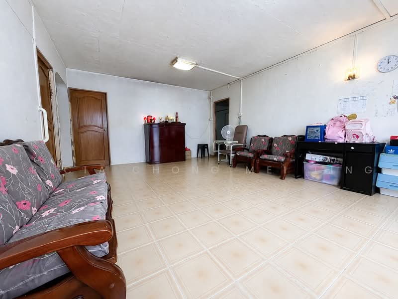 286 Tampines Street 22, 286 Tampines Street 22, 3 Bedrooms, 1,109 sqft, HDB Flat For Sale, by Tricia Chong Mei Ting, 500217067 - Living Room - PropertyGuru.com.sg