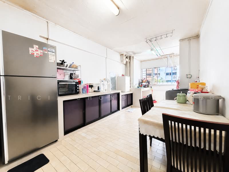 286 Tampines Street 22, 286 Tampines Street 22, 3 Bedrooms, 1,109 sqft, HDB Flat For Sale, by Tricia Chong Mei Ting, 500217067 - Kitchen - PropertyGuru.com.sg