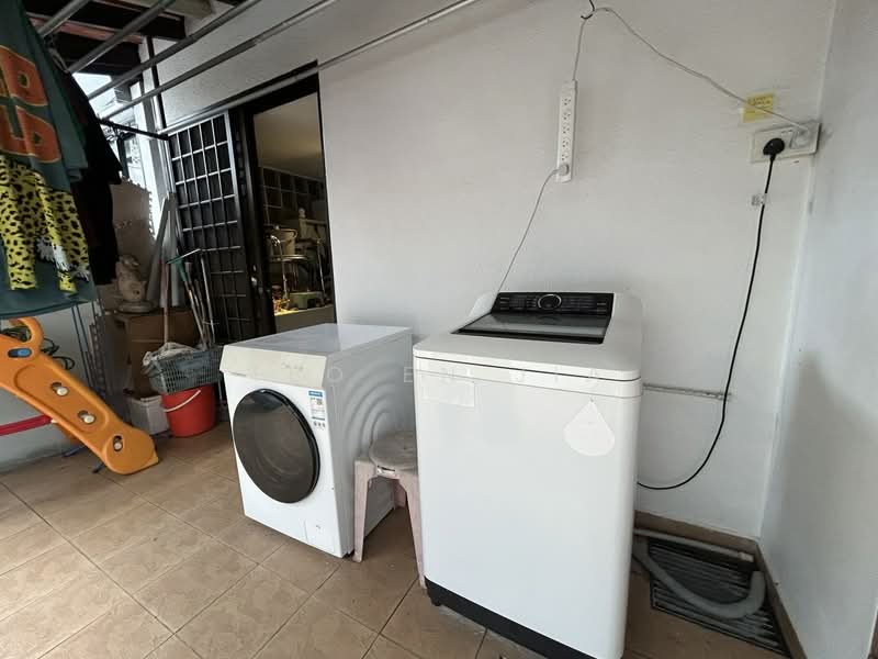 Chelsea Village, Jambol Place, Room Rental, 150 sqft, Terraced House For Rent, by Teo En Jia, 500217076 - Exterior - PropertyGuru.com.sg