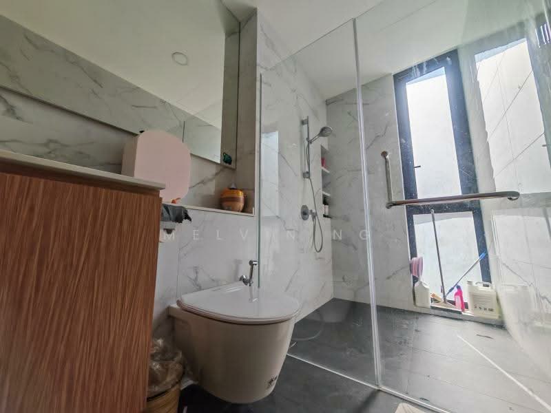 ⭐Almost New but at Resale Price✅Off East Coast Road✅3years old, Pre-Loved Home, EV Charger | Solar Panels | Pool & Lift, 6 Bedrooms, 7,545 sqft, Semi-Detached House For Sale, by Melvin Ng, 500217090 - Bathroom - PropertyGuru.com.sg