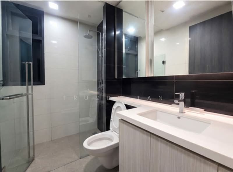 Gem Residences, , 5 Bedrooms, 1,313 sqft, Condominium For Sale, by Truddy Tan, 500217112 - Bathroom - PropertyGuru.com.sg