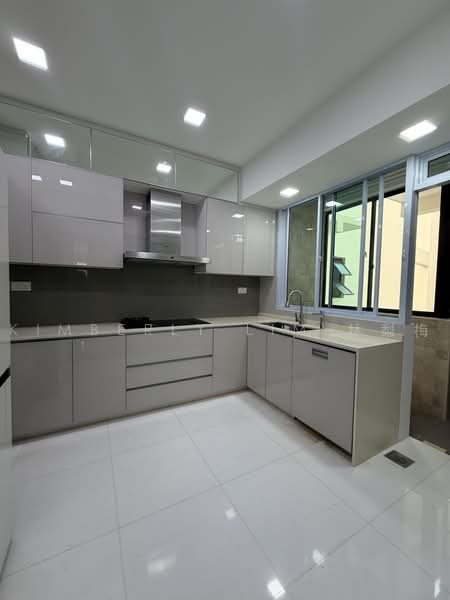 The Trevose, 56 Trevose Crescent, 4 Bedrooms, 1,894 sqft, Condominium For Rent, by Kimberly Lim 林梨梅, 500217113 - Kitchen - PropertyGuru.com.sg