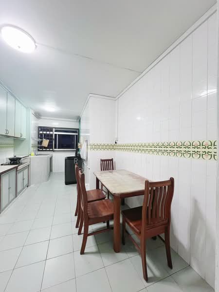 316 Woodlands Street 31, 316 Woodlands Street 31, 2 Bedrooms, 786 sqft, HDB Flat For Rent, by Iris Lin, 500217129 - Kitchen - PropertyGuru.com.sg