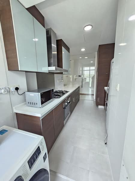 Vertis, 20 Amber Gardens, 2 Bedrooms, 1,206 sqft, Condominium For Rent, by Tan Sze Wei, 500217132 - Kitchen - PropertyGuru.com.sg