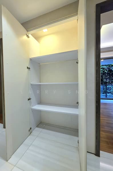 Hallmark Residences, 17 Ewe Boon Road, 4 Bedrooms, 2,013 sqft, Condominium For Rent, by Larry Sng, 500217133 - Interior Storage - PropertyGuru.com.sg