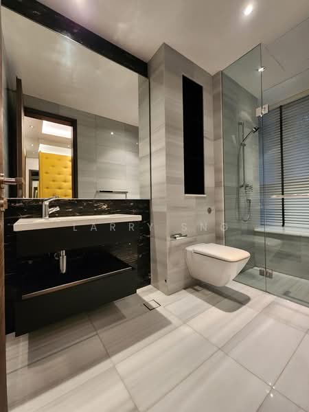 Hallmark Residences, 17 Ewe Boon Road, 4 Bedrooms, 2,013 sqft, Condominium For Rent, by Larry Sng, 500217133 - Junior Master Bathroom - PropertyGuru.com.sg