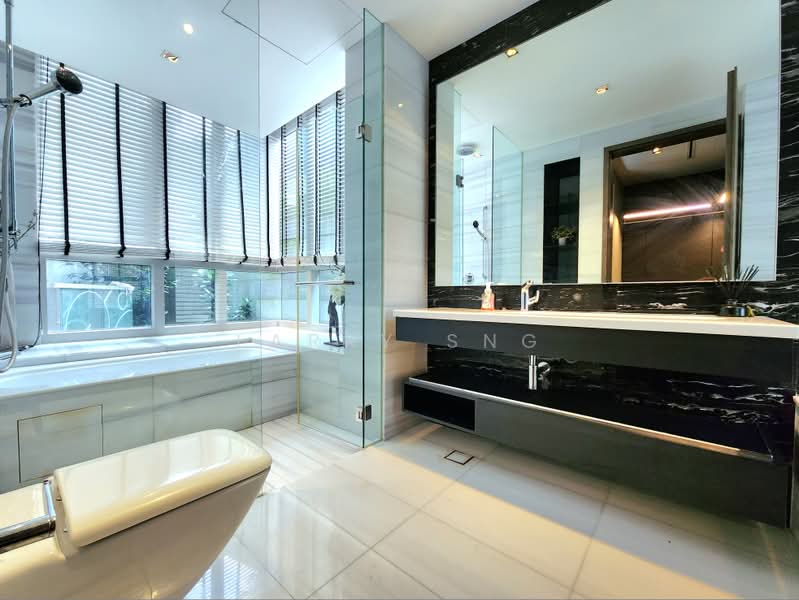 Hallmark Residences, 17 Ewe Boon Road, 4 Bedrooms, 2,013 sqft, Condominium For Rent, by Larry Sng, 500217133 - Master Bathroom - PropertyGuru.com.sg