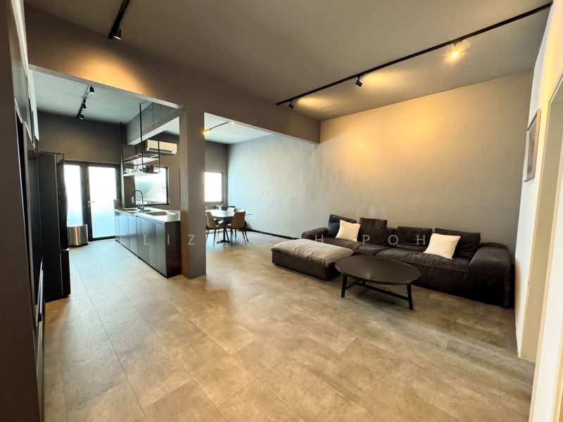 Cheap Freehold Walk Up in East Coast, , 2 Bedrooms, 990 sqft, Walk-up Apartment For Sale, by Elizabeth Poh, 500217135 - Living Room - PropertyGuru.com.sg