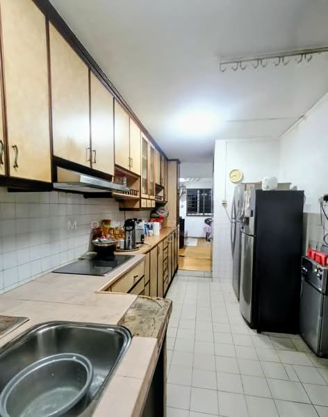 853 Woodlands Street 83, 853 Woodlands Street 83, 3 Bedrooms, 904 sqft, HDB Flat For Sale, by Mohd Zaini Sardek, 500217139 - Kitchen - PropertyGuru.com.sg
