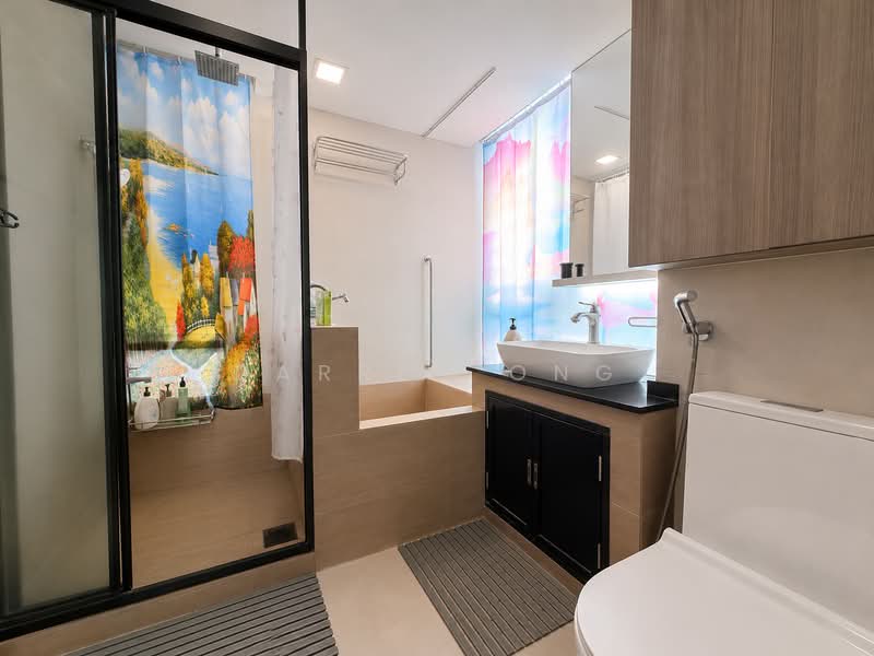 Mi Casa, 315 Choa Chu Kang Avenue 3, 4 Bedrooms, 1,292 sqft, Condominium For Rent, by Darren Ong, 500217144 - Bathroom - PropertyGuru.com.sg
