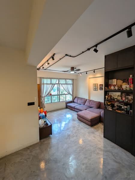 70A Telok Blangah Heights, 70A Telok Blangah Heights, 3 Bedrooms, 1,001 sqft, HDB Flat For Sale, by Tommy Ng, 500217145 - Living Room - PropertyGuru.com.sg