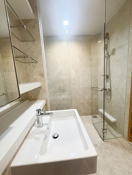 One Jervois, 3 Jervois Close, 2 Bedrooms, 990 sqft, Condominium For Rent, by Vivian Ng, 500217155 - Bathroom - PropertyGuru.com.sg
