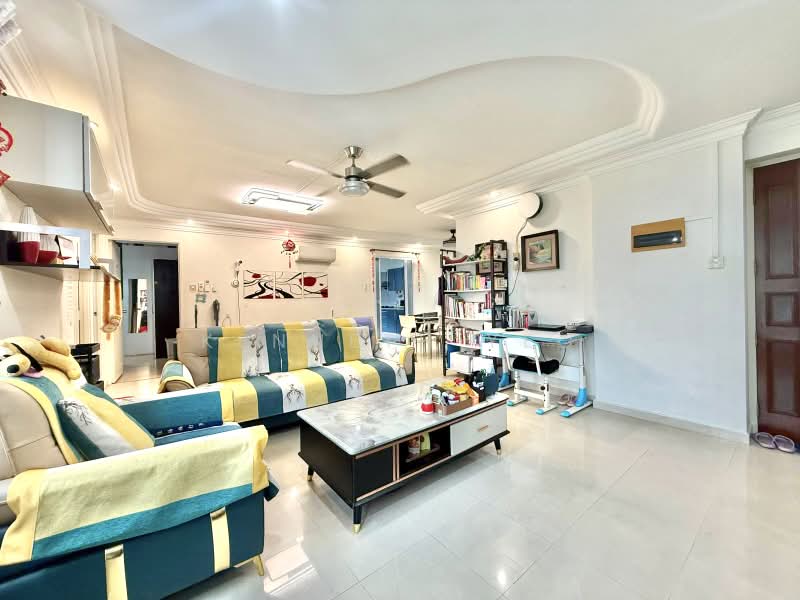 504B Montreal Drive, 504B Montreal Drive, 3 Bedrooms, 1,184 sqft, HDB Flat For Sale, by Kenneth Yeo, 500217169 - Living Room - PropertyGuru.com.sg
