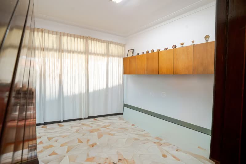 600m to Kovan MRT! Charming Family Home with Huge Backyard & Wide 6.8m Frontage, , 4 Bedrooms, 3,000 sqft, Terraced House For Sale, by Ryan Heng, 500217174 - Interior - PropertyGuru.com.sg