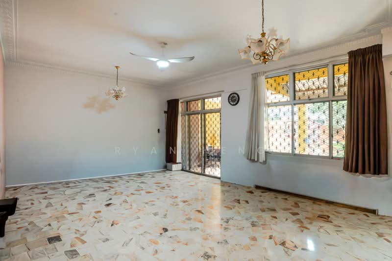 600m to Kovan MRT! Charming Family Home with Huge Backyard & Wide 6.8m Frontage, , 4 Bedrooms, 3,000 sqft, Terraced House For Sale, by Ryan Heng, 500217174 - Living Room - PropertyGuru.com.sg