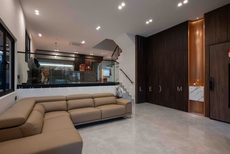 Seletar Hills Estate, Mimosa Crescent, 4 Bedrooms, 2,500 sqft, Corner Terrace For Sale, by Huiling (Jazle) Mok, 500217179 - Level 1 - PropertyGuru.com.sg
