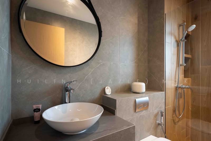 Seletar Hills Estate, Mimosa Crescent, 4 Bedrooms, 2,500 sqft, Corner Terrace For Sale, by Huiling (Jazle) Mok, 500217179 - Bathroom - PropertyGuru.com.sg