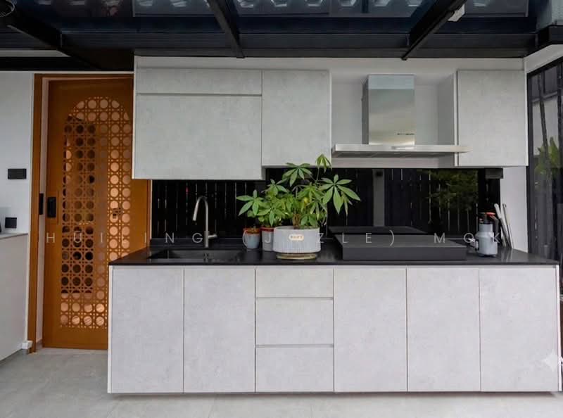 Seletar Hills Estate, Mimosa Crescent, 4 Bedrooms, 2,500 sqft, Corner Terrace For Sale, by Huiling (Jazle) Mok, 500217179 - Wet Kitchen - PropertyGuru.com.sg
