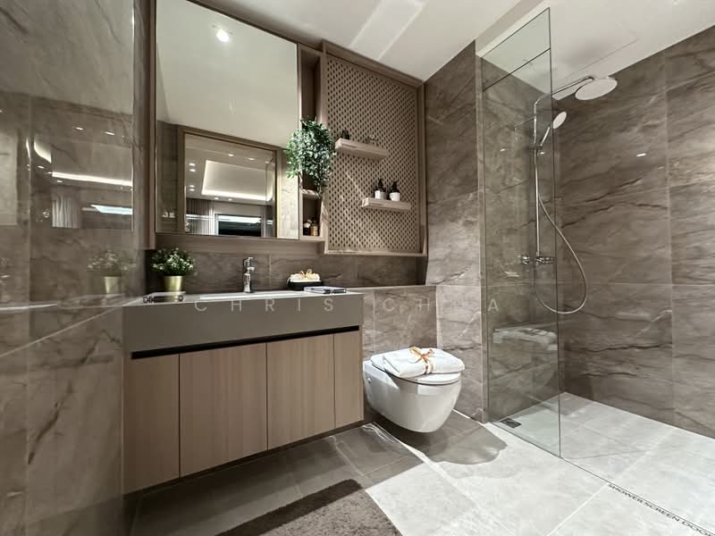 PARKTOWN Residence, Tampines Street 62, 5 Bedrooms, 1,679 sqft, Condominium For Sale, by Chris Chua, 500217193 - Bathroom - PropertyGuru.com.sg