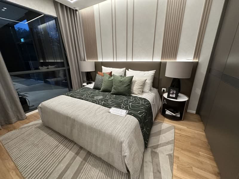 PARKTOWN Residence, Tampines Street 62, 5 Bedrooms, 1,679 sqft, Condominium For Sale, by Chris Chua, 500217193 - Bedroom - PropertyGuru.com.sg