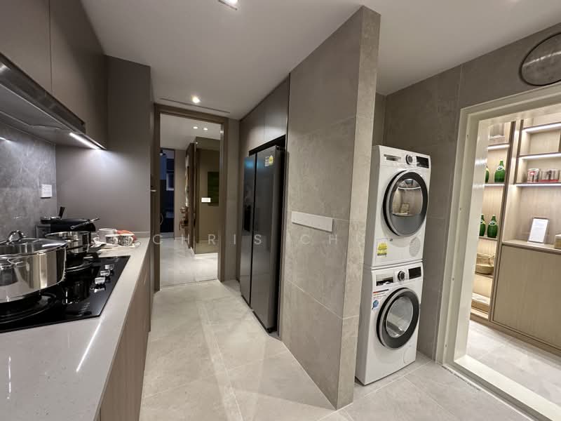PARKTOWN Residence, Tampines Street 62, 5 Bedrooms, 1,679 sqft, Condominium For Sale, by Chris Chua, 500217193 - Kitchen - PropertyGuru.com.sg