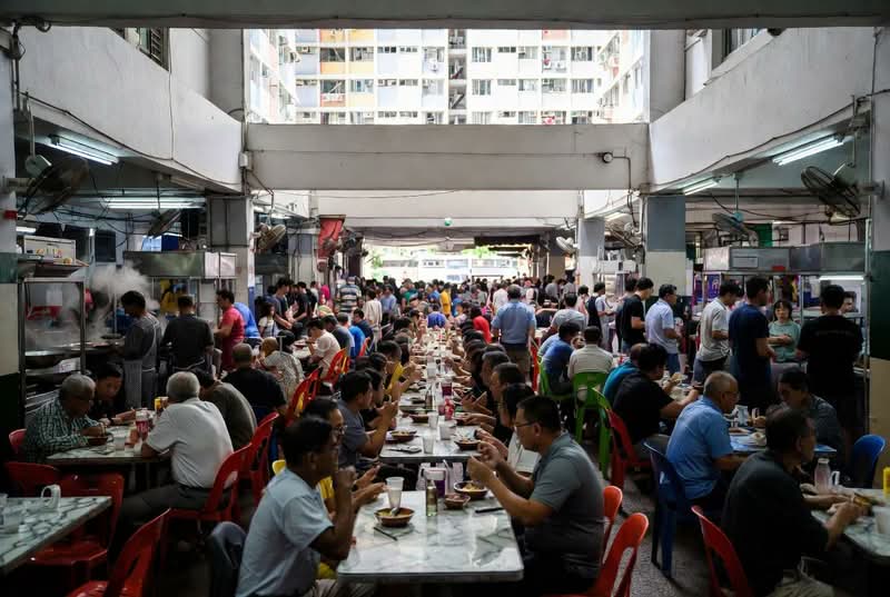 High foot fall coffeeshop at Bedok Central, Bedok Central, 4,200 sqft, Food & Beverage For Sale, by Tommy Ng, 500217199 - Exterior - CommercialGuru.com.sg