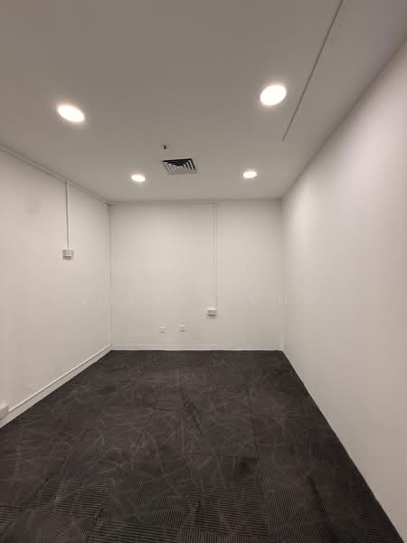 Excelsior Hotel, 5 Coleman Street, City Hall / Clarke Quay, 160 sqft, Mall Shop For Rent, by Julynn Ong, 500217217 - CommercialGuru.com.sg