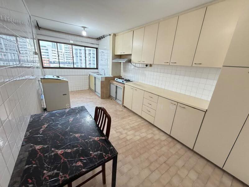 15 Saint George's Road, 15 Saint George's Road, Balestier / Toa Payoh, 3 Bedrooms, 979 sqft, HDB Flat For Sale, by Shon Foong, 500217219 - Kitchen - PropertyGuru.com.sg