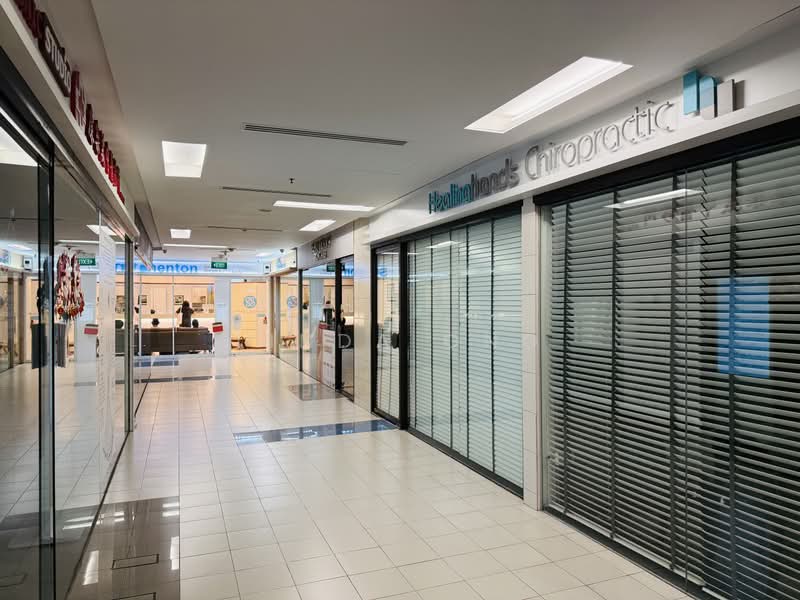 The Adelphi, 1 Coleman Street, 452 sqft, Office For Sale, by Linda Ong, 500217225 - Corridor - CommercialGuru.com.sg