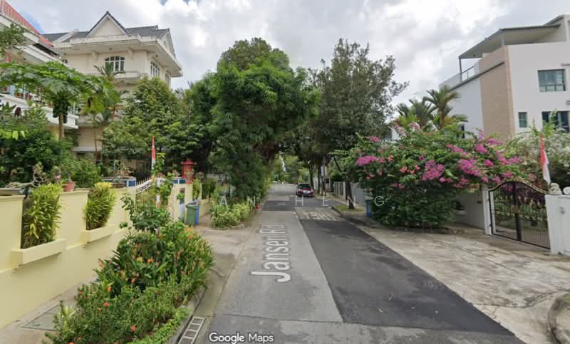 Open House - Move-In Ready 3 Sty Corner Terrace | Near Serangoon MRT & NEX, , 6 Bedrooms, 3,300 sqft, Corner Terrace For Sale, by Ryan Heng, 500217226 - Exterior - PropertyGuru.com.sg