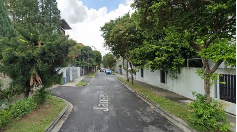Open House - Move-In Ready 3 Sty Corner Terrace | Near Serangoon MRT & NEX, , 6 Bedrooms, 3,300 sqft, Corner Terrace For Sale, by Ryan Heng, 500217226 - Exterior - PropertyGuru.com.sg