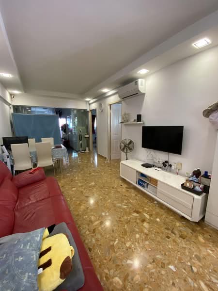 208 Bukit Batok Street 21, 208 Bukit Batok Street 21, Room Rental, 100 sqft, HDB Flat For Rent, by Geena Loh, 500217231 - Living Room - PropertyGuru.com.sg